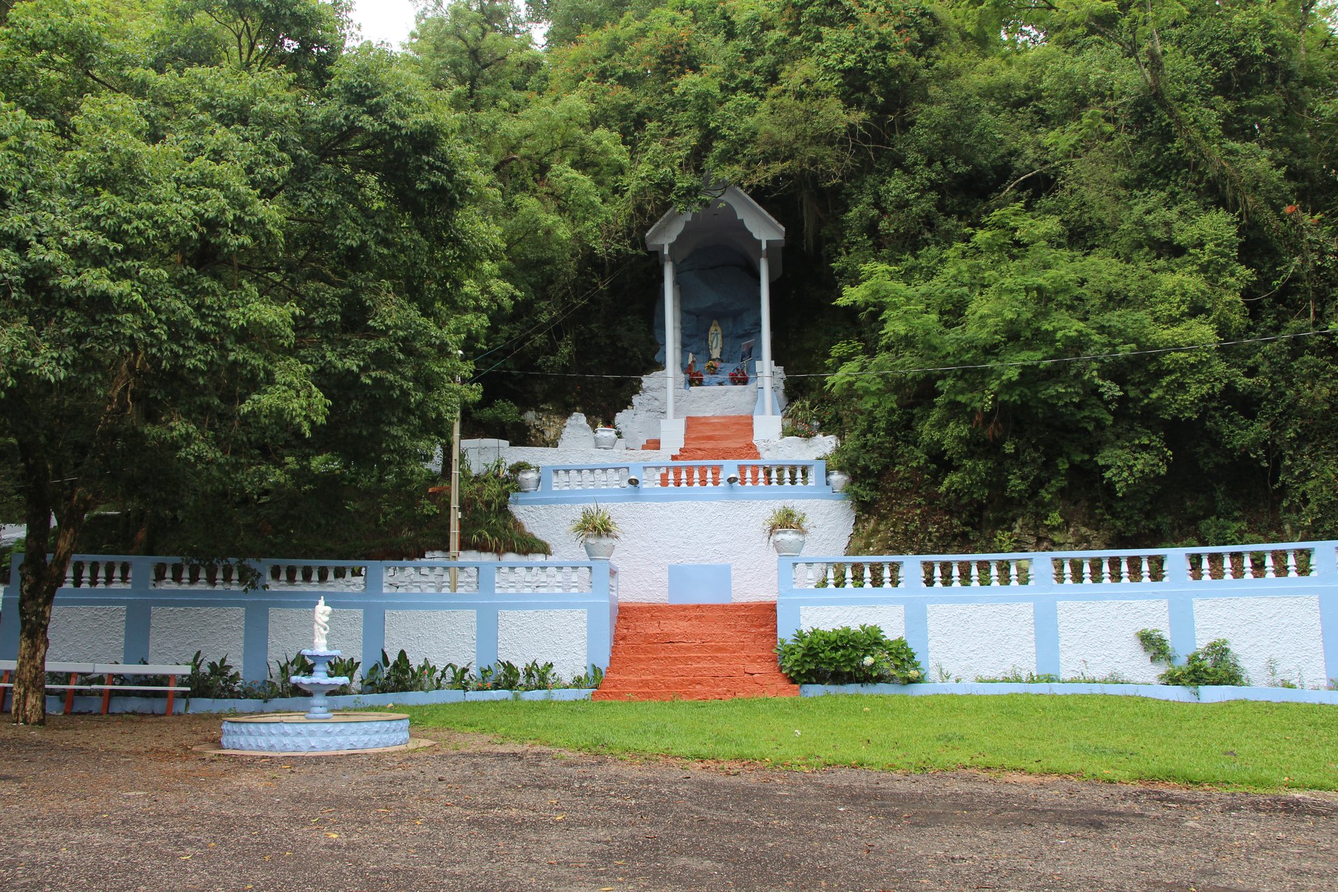 Foto de Gruta Nossa Senhora de Lourdes
