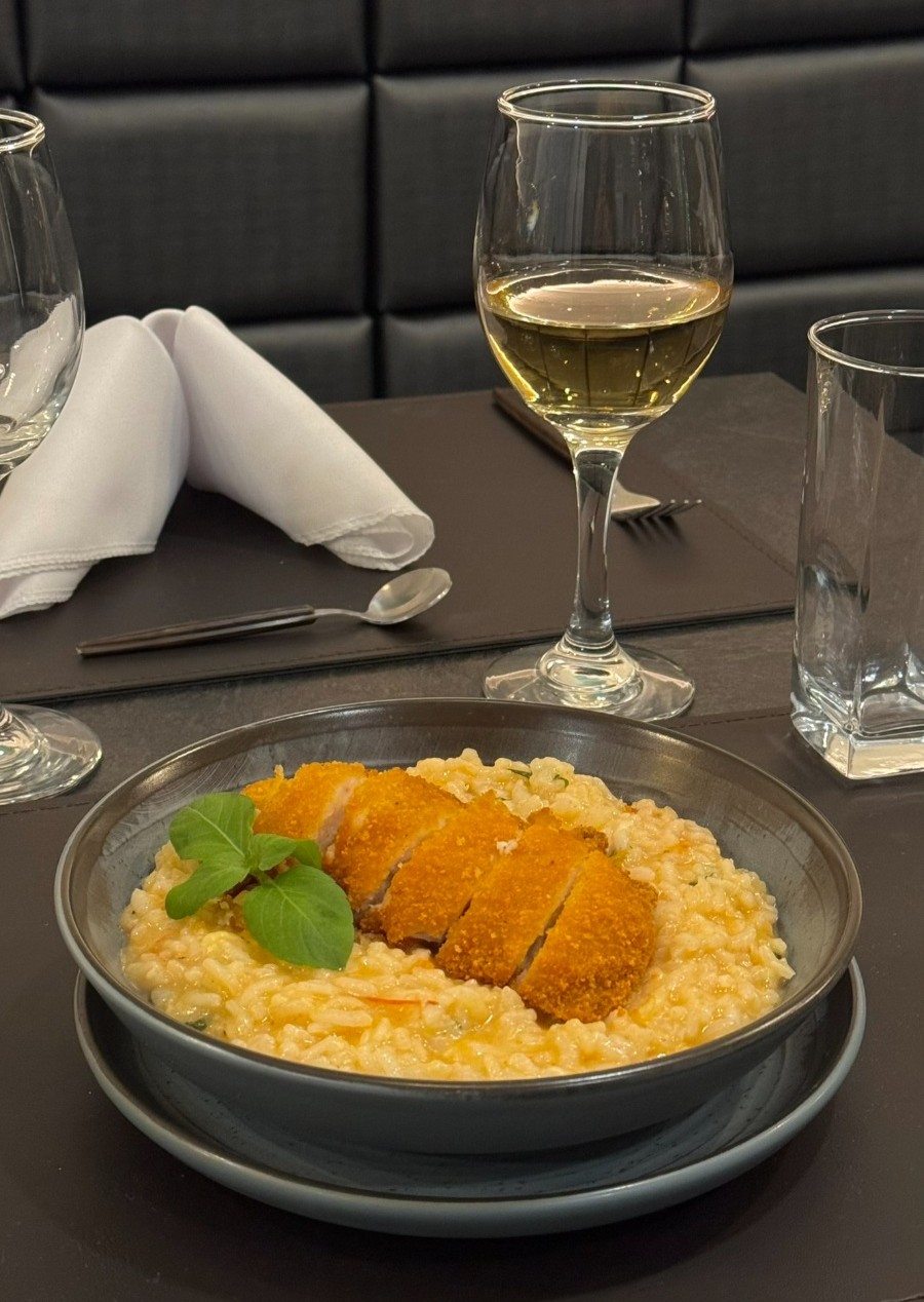 Nami Roots Gastro Lounge